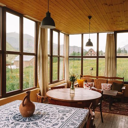 Hotel Arte In Kazbegi Extérieur photo