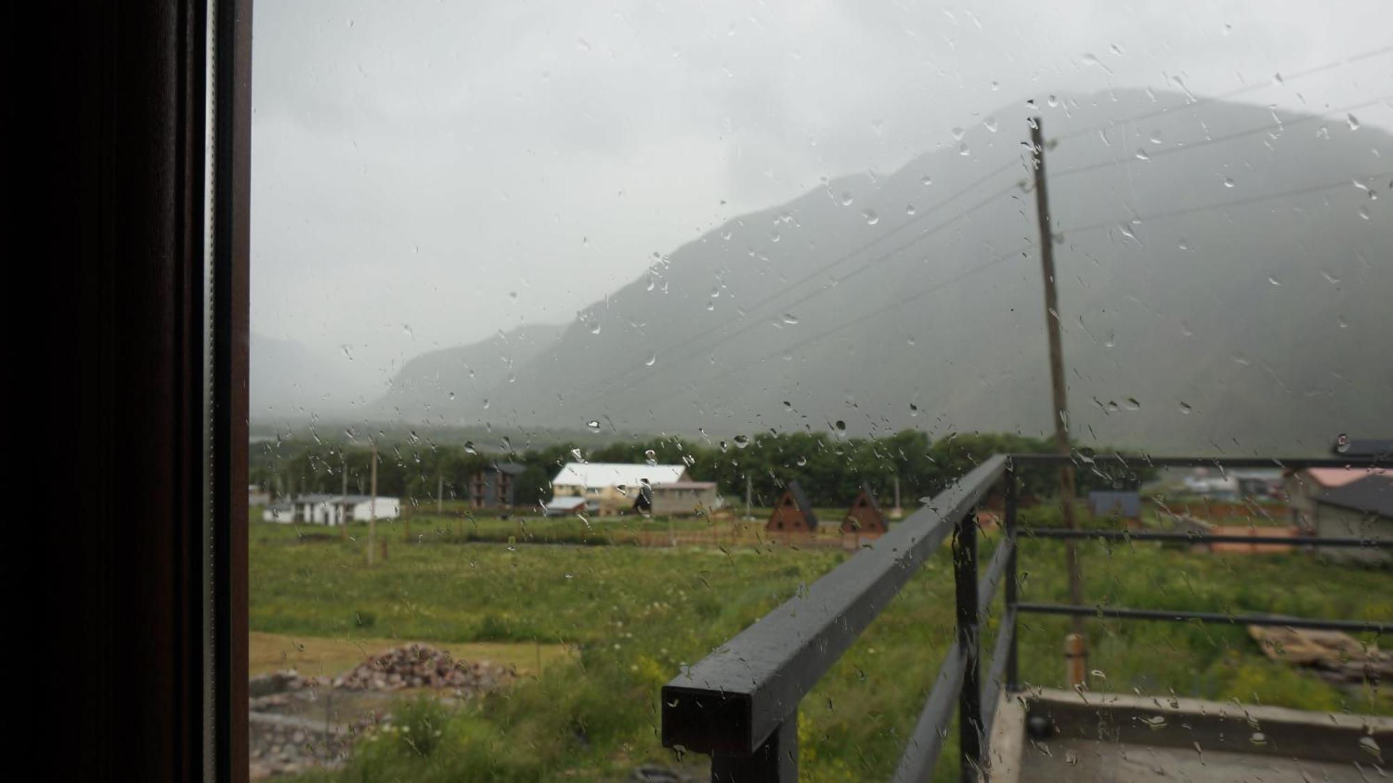 Hotel Arte In Kazbegi Extérieur photo