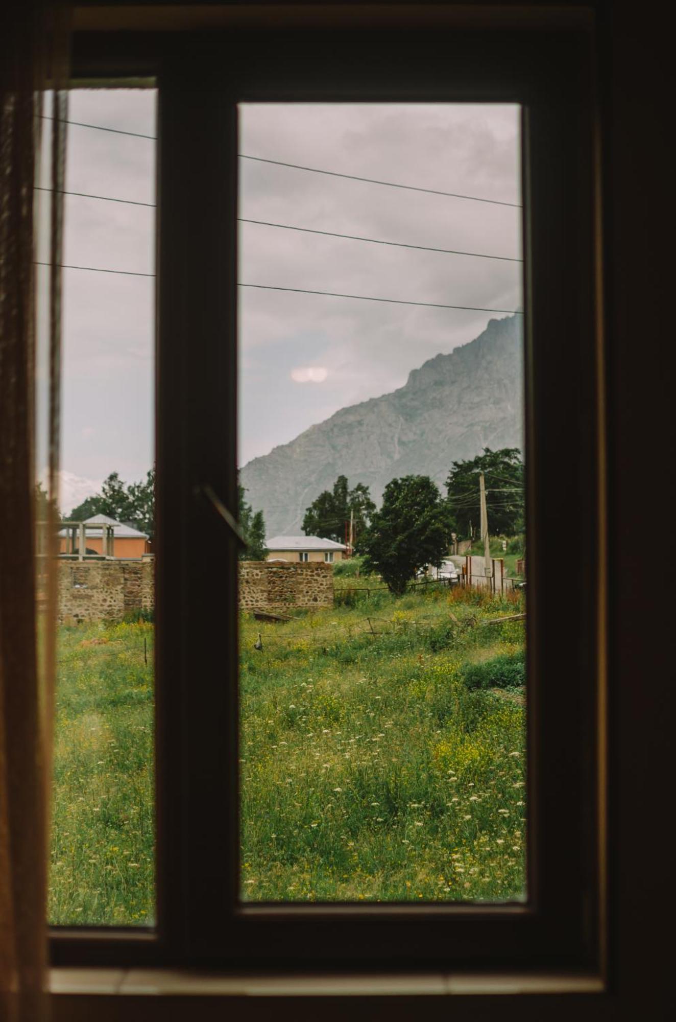 Hotel Arte In Kazbegi Extérieur photo