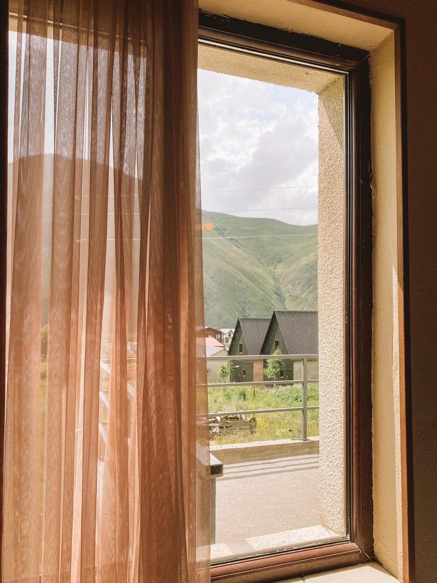 Hotel Arte In Kazbegi Extérieur photo