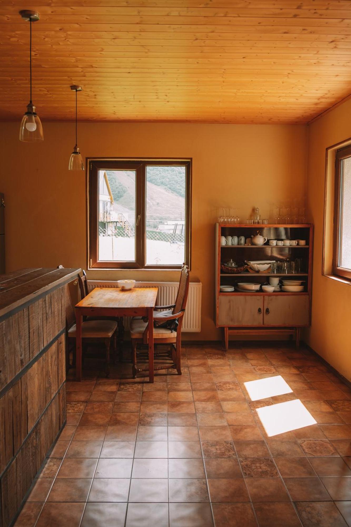 Hotel Arte In Kazbegi Extérieur photo