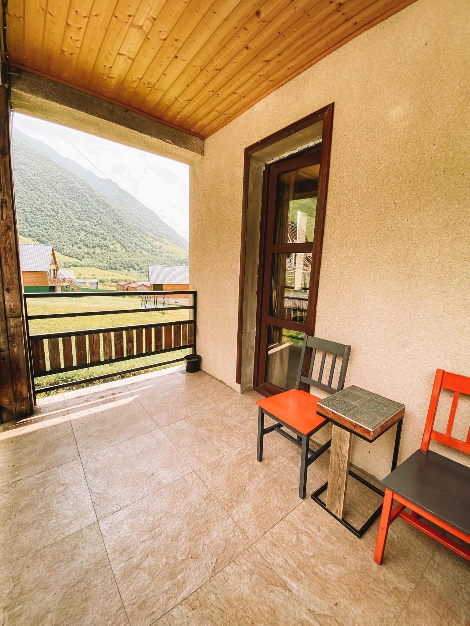 Hotel Arte In Kazbegi Extérieur photo
